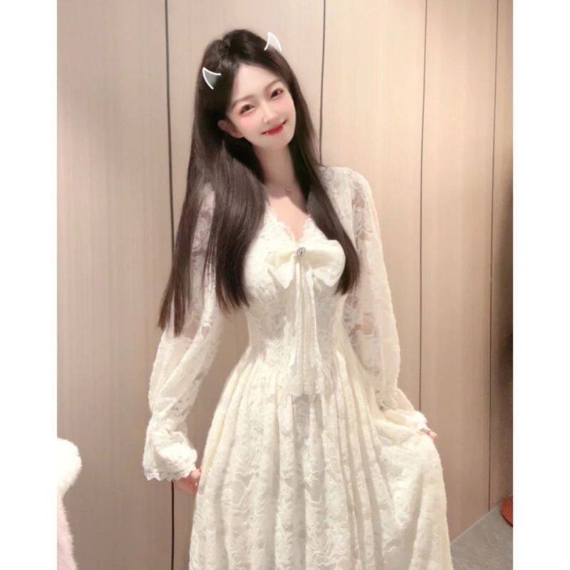 法式超温柔加绒加厚 蕾丝连衣裙打底秋冬新款绝绝子美丽气质长裙