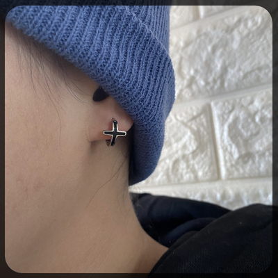 冷淡风十字架耳环男士黑色防掉落耳饰个性嘻哈高级感耳扣简约潮