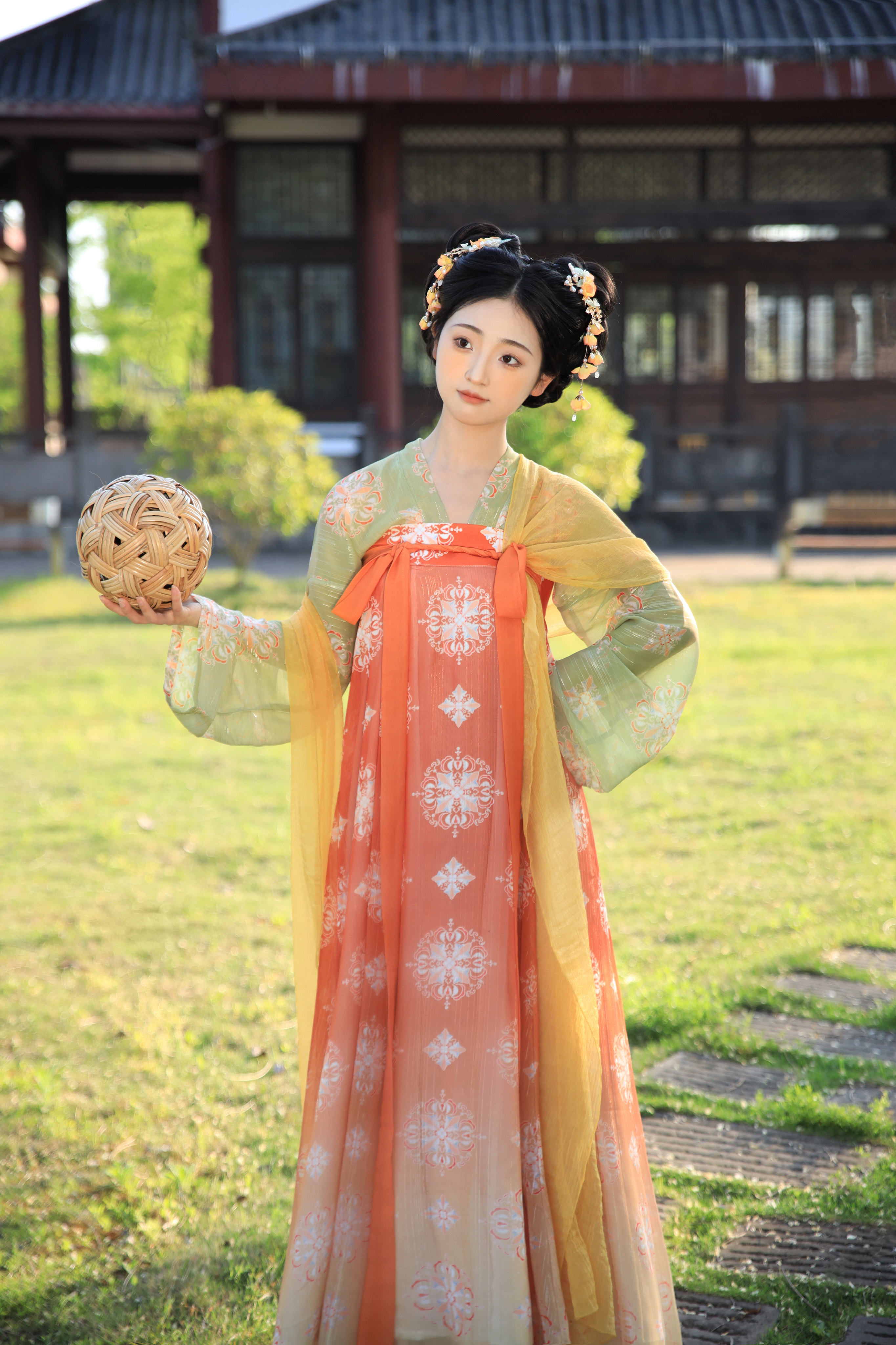 唐制汉服女一片式对襟齐胸襦裙八破裙原创渐变印花国风日常春夏款