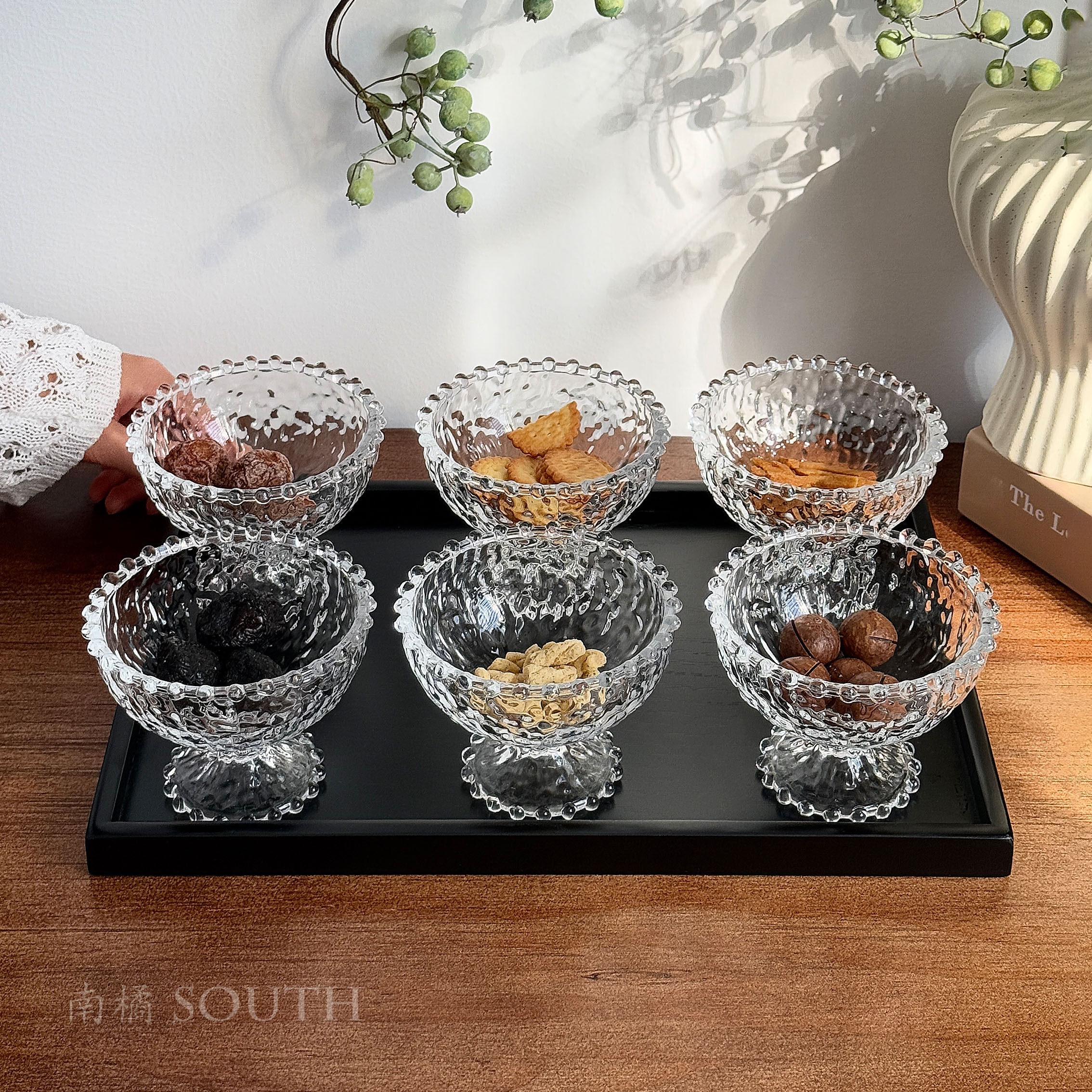 中式高级感玻璃小碗分格干果盘茶几零食摆放盘点心盘高颜值坚果盘
