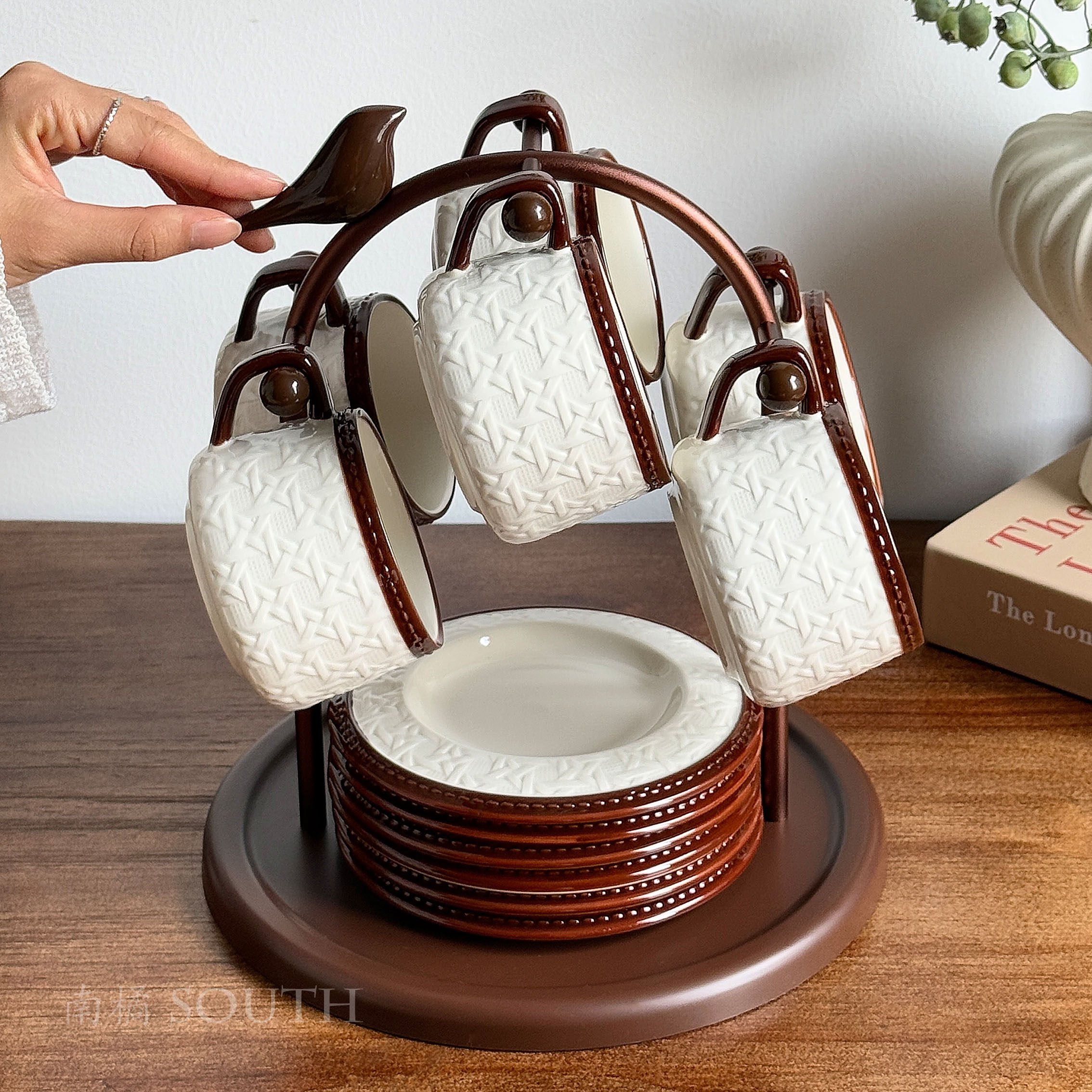 中古风藤编棕咖啡杯碟套装轻奢家用陶瓷下午茶水杯带杯架杯具套装