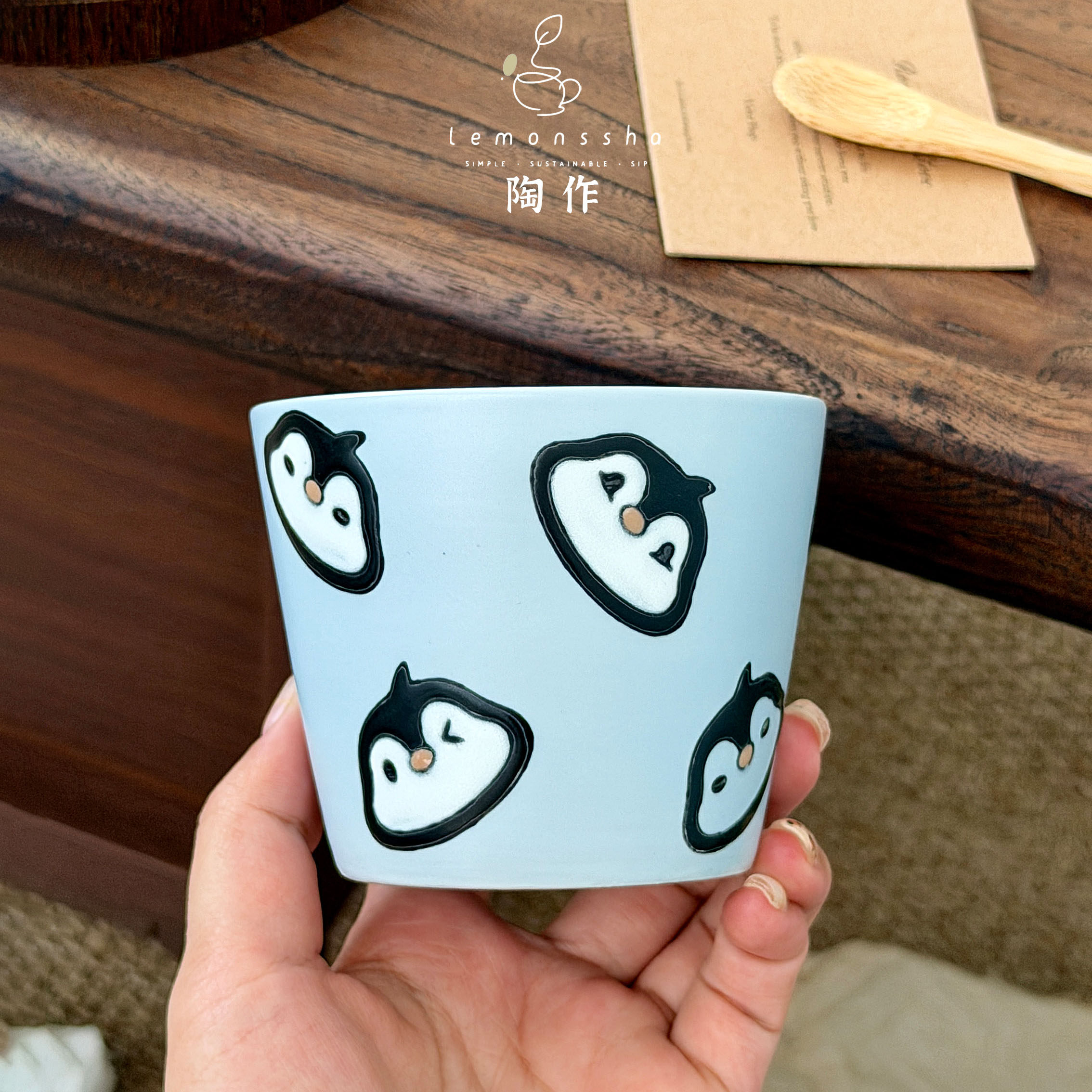 复古可爱企鹅团团手握杯