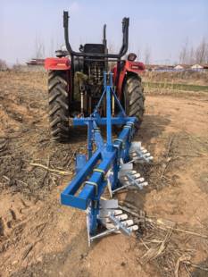 四轮拖拉机铧犁325