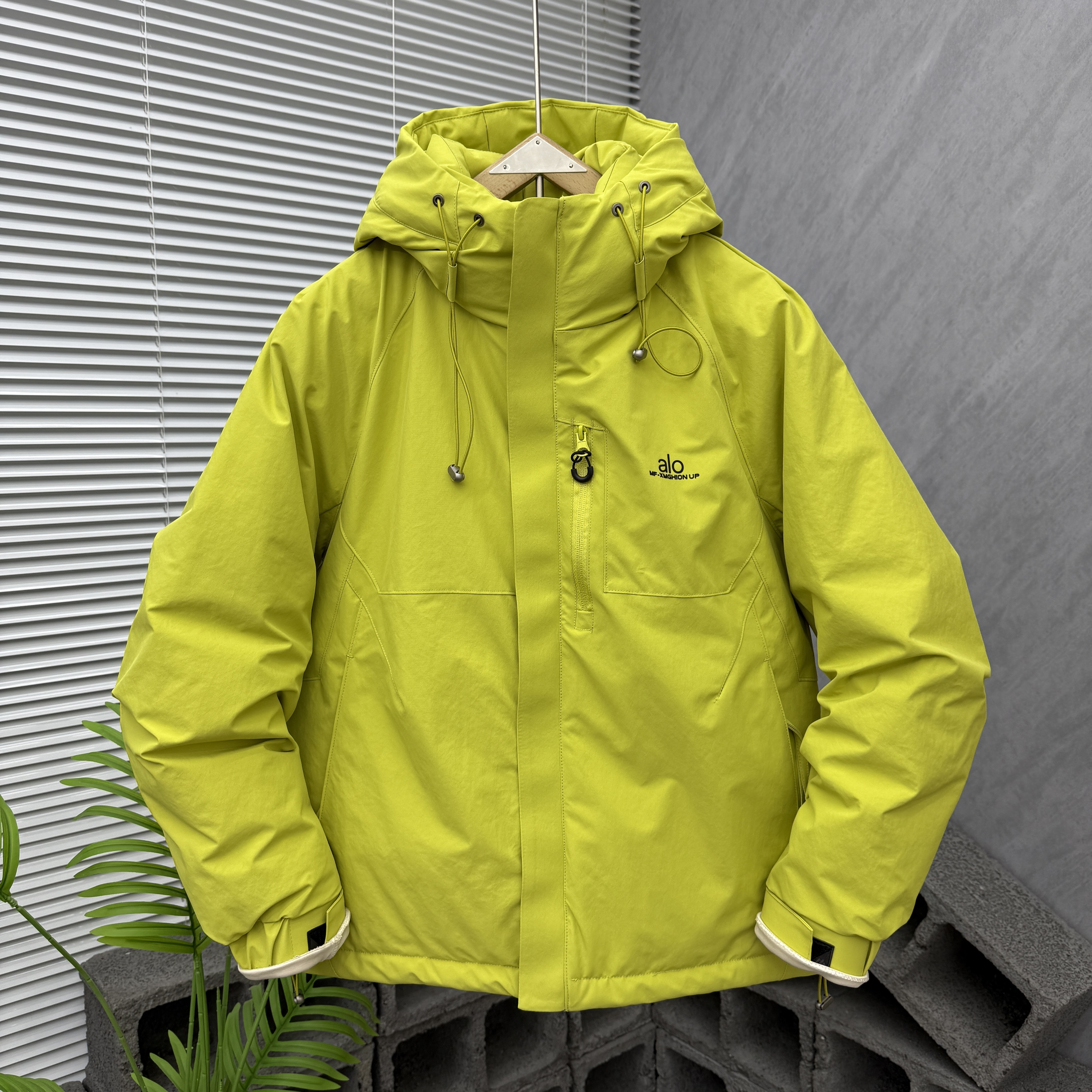 连帽羽绒服男冬季新款加厚保暖户外冲锋衣百搭白鸭绒外套登山夹克