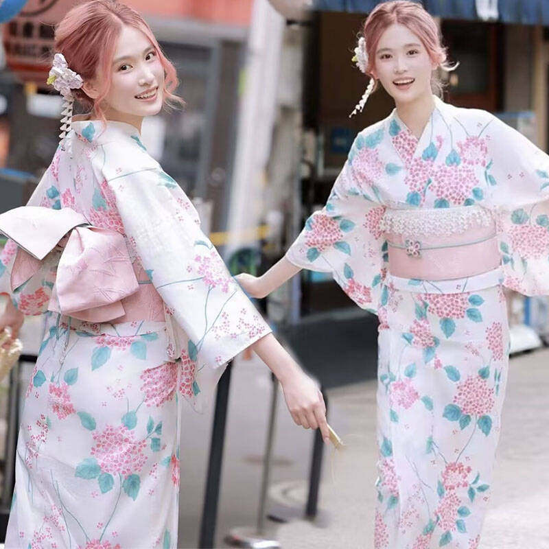 日系少女和服艺术照写真