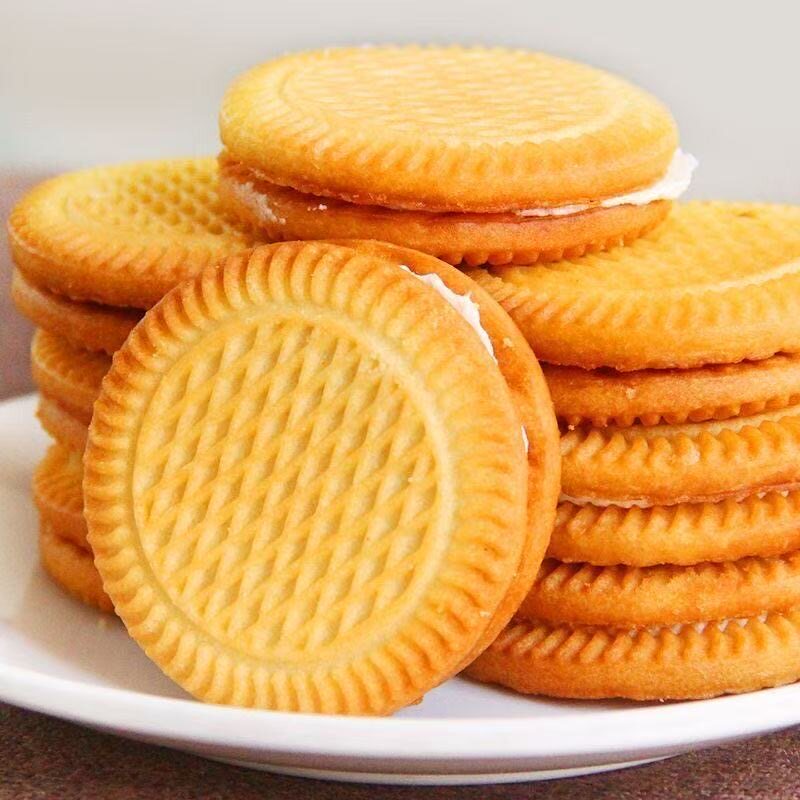 奶油夹心饼干香蕉水果味早餐解馋小零食休闲散装整箱批发独立包装