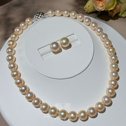 甄奢稀有奶油金珍珠耳钉项链