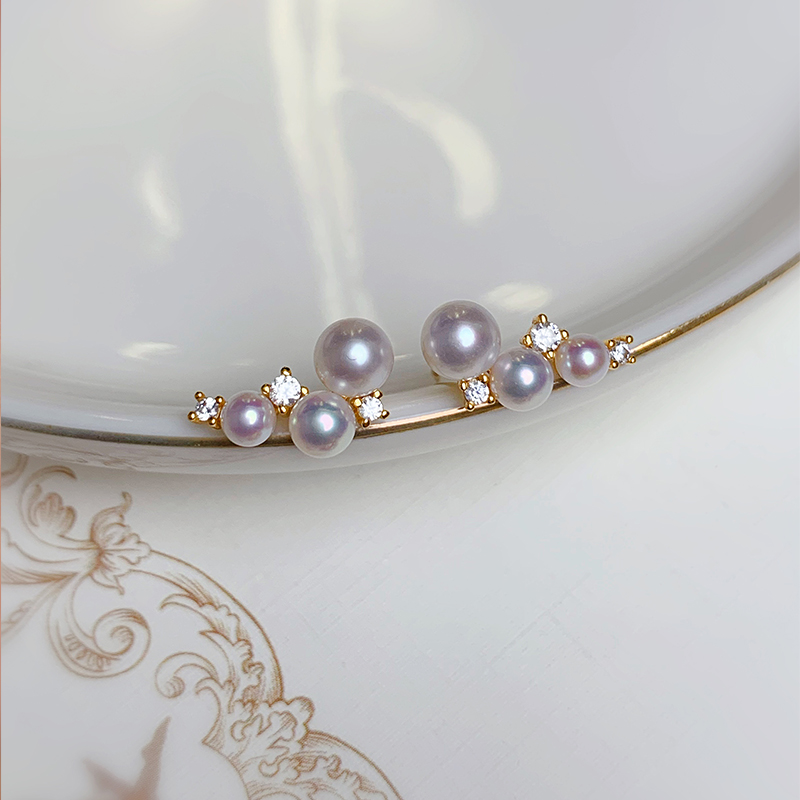 甄奢三颗小珍珠通勤百搭耳钉女