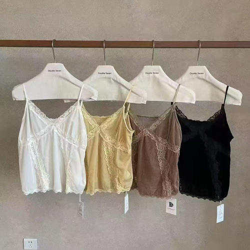 2025冬季新款DoubleSeven纯欲风拼接蕾丝丝绒吊带打底衫上衣内搭