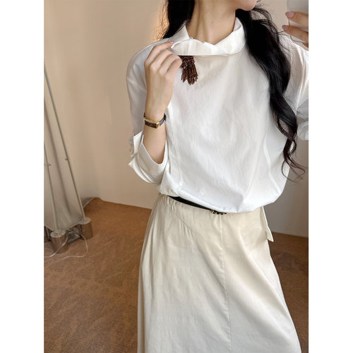 IMMUNO壹糯 法式经典钉珠花苞领后单排扣宽松长袖上衣艾草棉衬衫