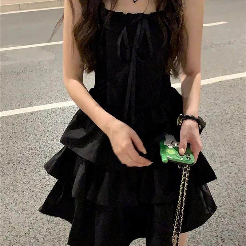 法式黑色吊带连衣裙女夏2025新款一字肩收腰显瘦气质公主蓬蓬裙子
