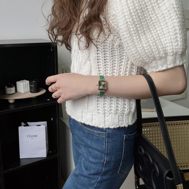 手表女款轻奢小众简约气质学生女士皮表带方形绿色显白高级感女表