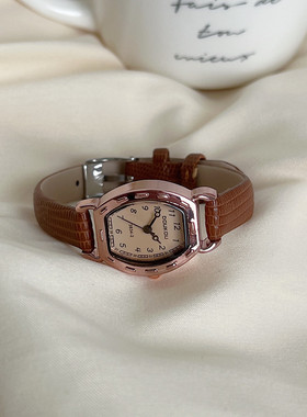 小表盘复古时尚小巧精致手表女款学生女式轻奢小众简约气质小棕表