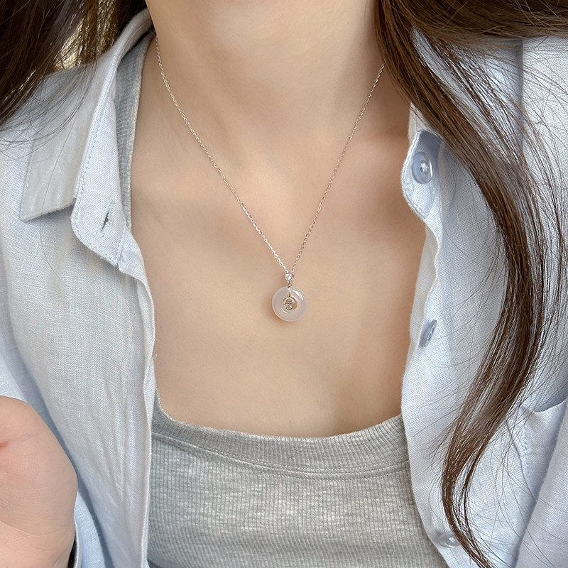 百搭平安扣玉髓吊坠S925纯银项链女2025新款高级感轻奢锁骨链颈链