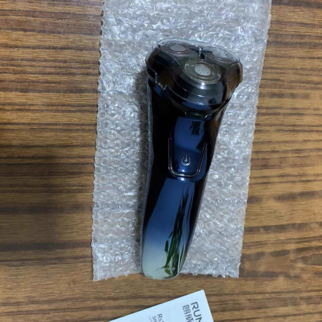 RUNWE/朗威RS370剃须刀电动刮胡刀男士充电式三刀头水洗浮动须刨
