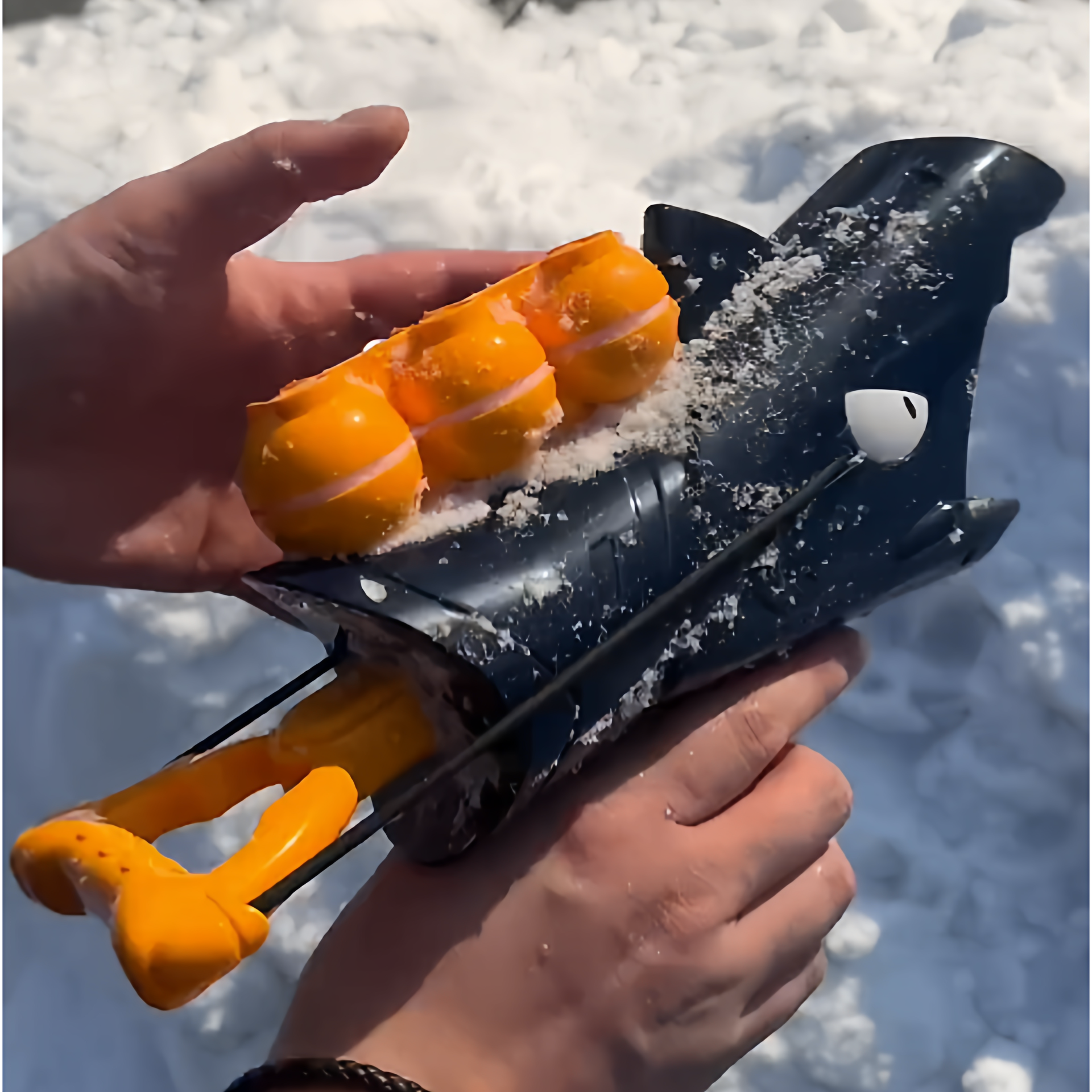 打雪仗神器爆款鲨鱼雪球枪雪夹发射器夹玩具儿童户外套餐冬季玩雪