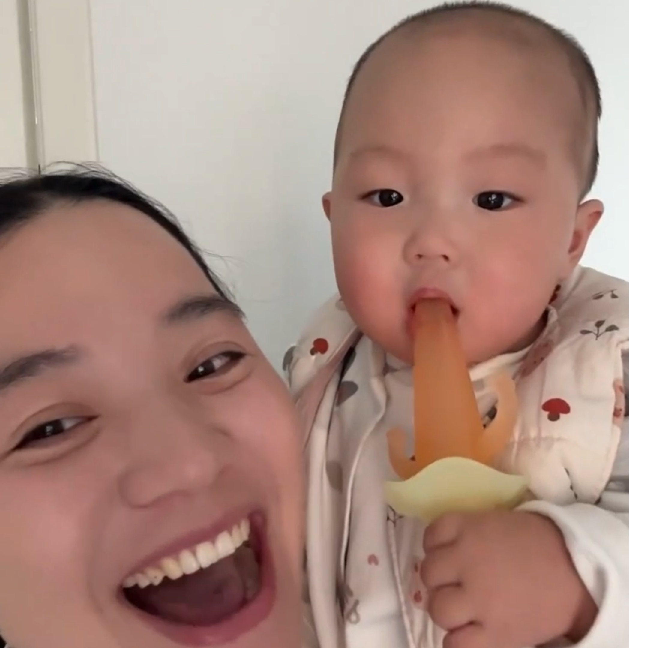 牙胶新款婴儿胡萝卜牙胶食品级全硅胶可水煮宝宝防吃手磨牙玩具