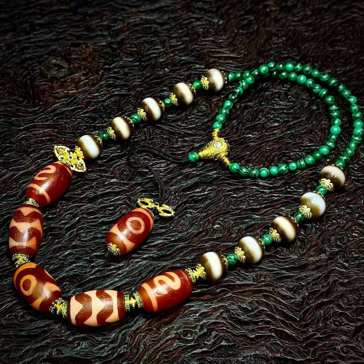 5AJ级西藏天然真品老矿原石玛瑙双虎牙S金钱勾三眼天珠孔雀石项链