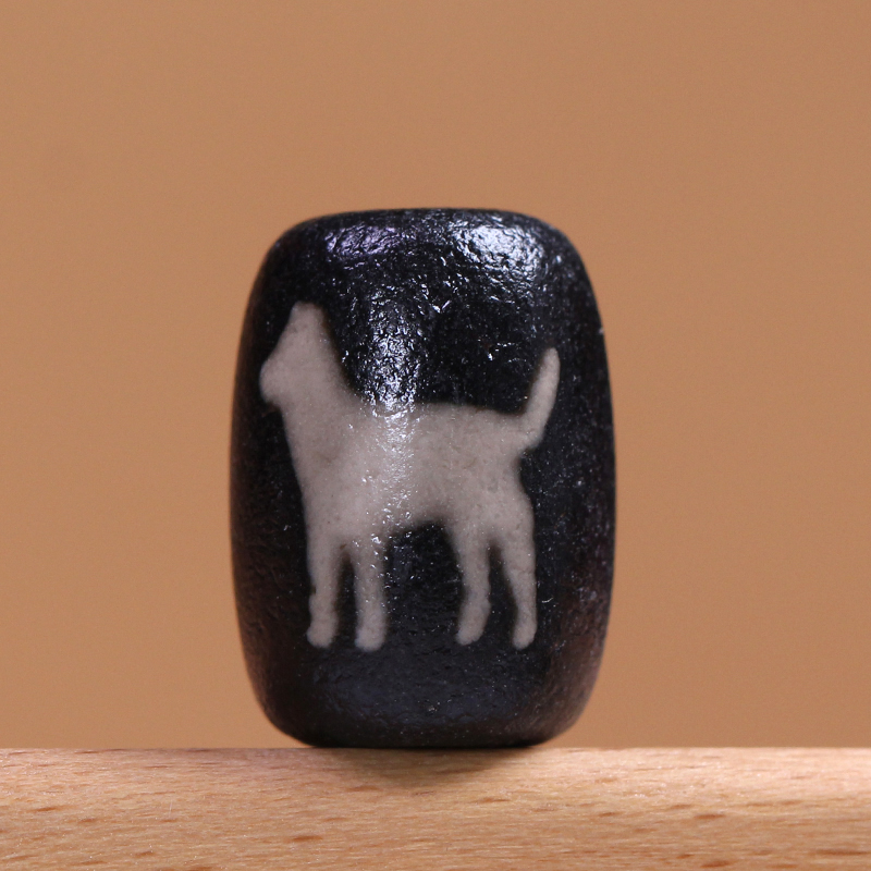 天然真品西藏庙供院供老矿玛瑙狗生肖桶珠diy配珠配饰12*17mm左右