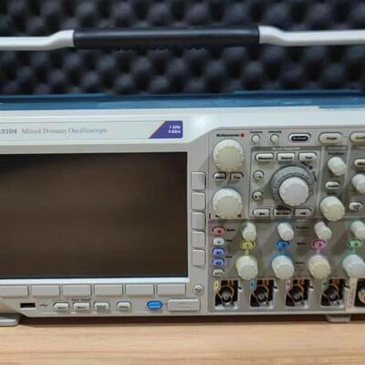 Tektronix MDO3104 MDO3054 MDO3034 MDO3024 MDO34混合域示波器