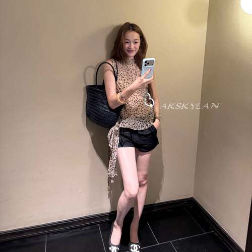 AK skylan 夏季设计感飘带挂脖豹纹背心女时髦显瘦无袖上衣85909