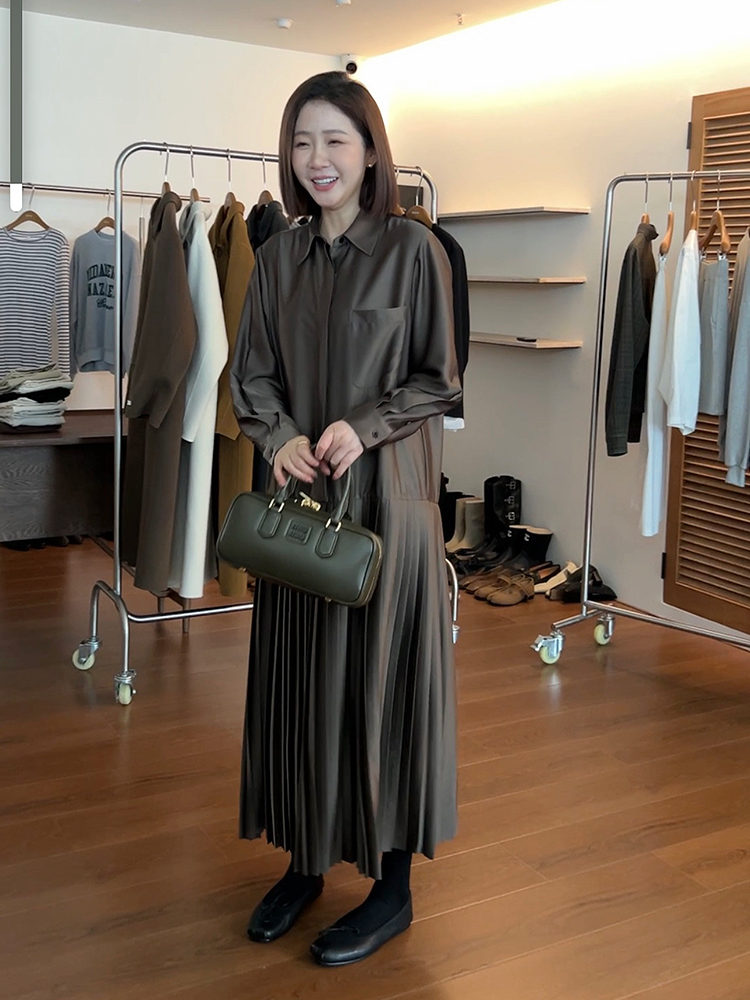 衬衫拼接百褶连衣裙2023