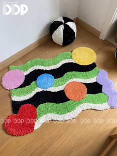 DDP原创手工孟菲斯家用卧室客厅多巴胺簇绒地毯衣帽间宠物浴室