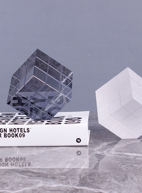 轻奢风透明磨砂水晶几何小摆件