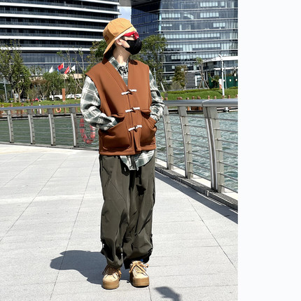 加绒背心男士秋冬新款加厚背心百搭无袖保暖马甲痞帅宽松坎肩开衫