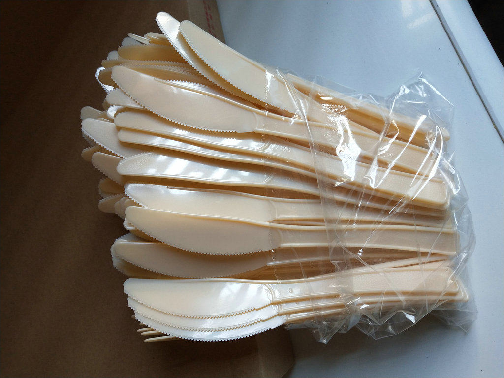 促销一次性刀西餐食物点心蛋糕刀牛油刀甜品刀塑料刀80只整箱包邮