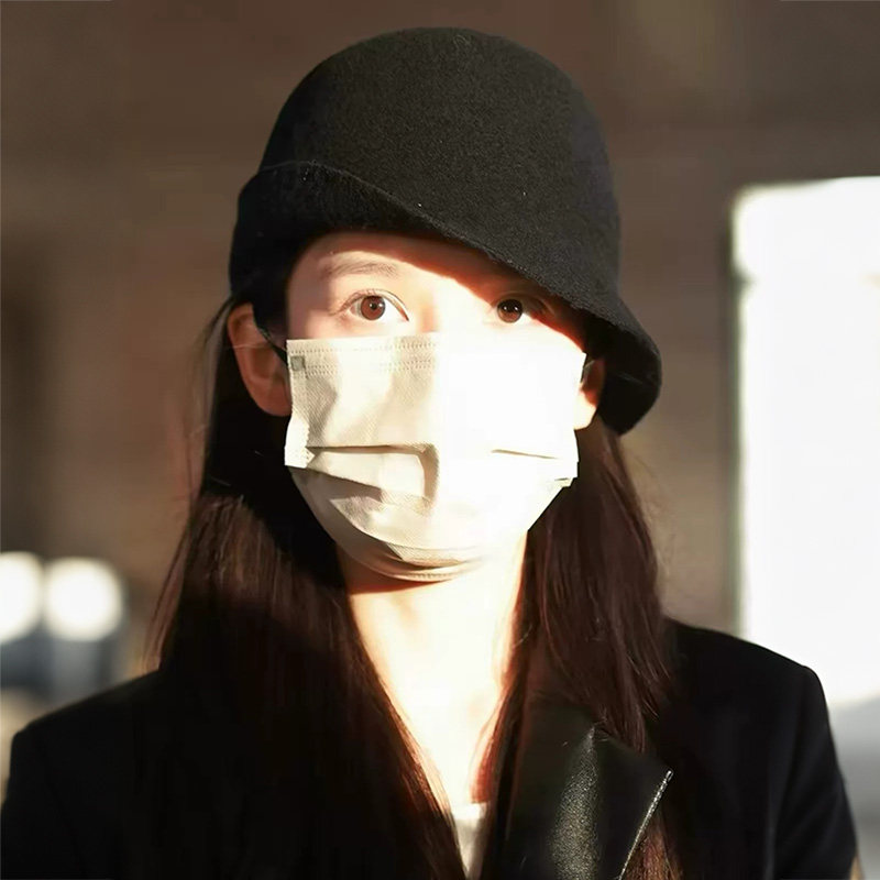 张婧仪同款黑色毛呢保暖渔夫帽