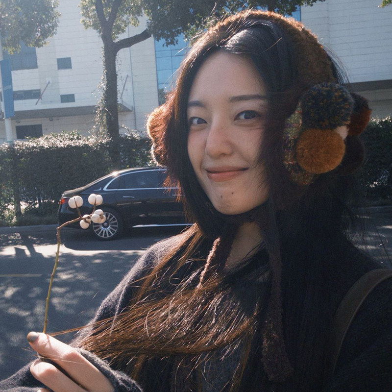 混彩毛球绑带毛绒保暖耳罩女冬季