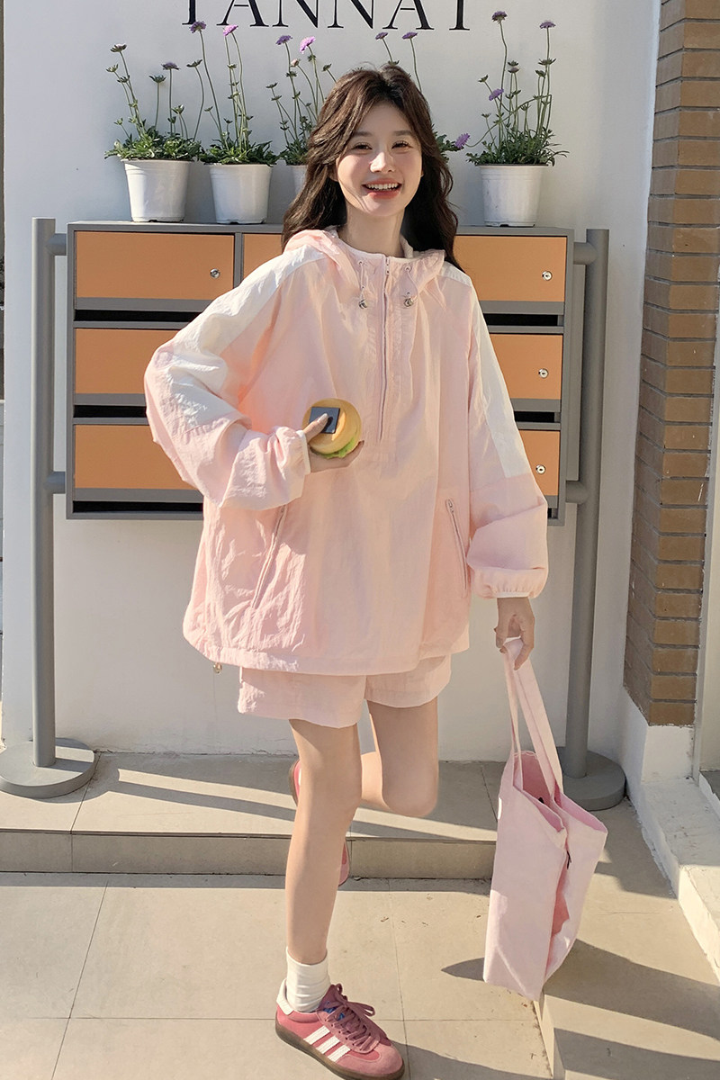 粉色休闲运动套装女2025夏季新款洋气减龄连帽防晒上衣短裤两件套,女装运动套装,茜茜公主
