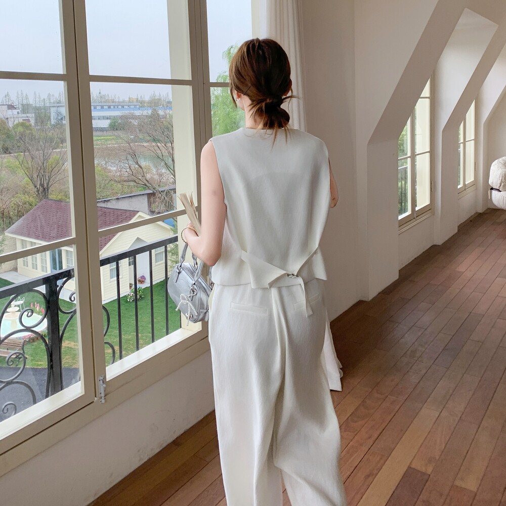 白色干练气质休闲套装女2025夏季新款高级感洋气马甲阔腿裤两件套,女装套装/套裙,茜茜公主