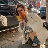 米白色短款羽绒服女冬季新款设计感小众加厚保暖立领白鸭绒外套潮，女装羽绒服，茜茜公主