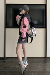 甜酷休闲粉色抽绳连帽冲锋衣外套女春秋超火好看高级感短夹克上衣图片