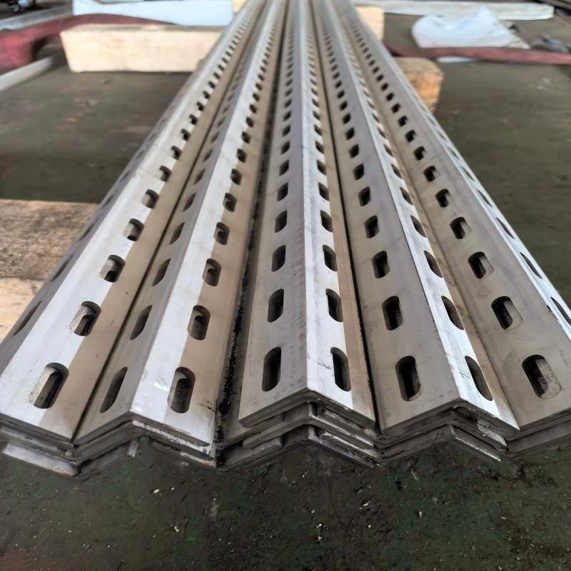 定制304不锈钢角钢冲孔角钢不锈钢花角钢带孔不锈钢角铁