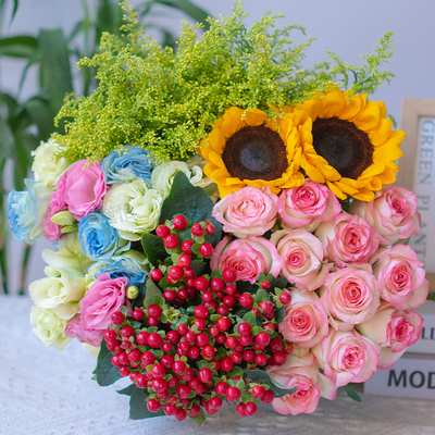 基地直发艾莎玫瑰10支+向日葵