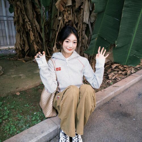 韩系复古女春秋季设计感修身