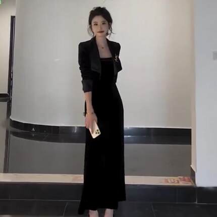 气质丝绒短款西服香风外套两件套御姐显瘦吊带长裙开叉时尚套装裙
