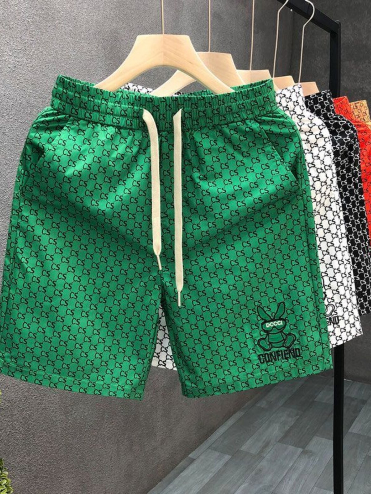 고품질 문자 인쇄 반바지 남성 여름 얇은 5부 바지 2024 새로운 남성 고급 유럽 중간 길이 바지