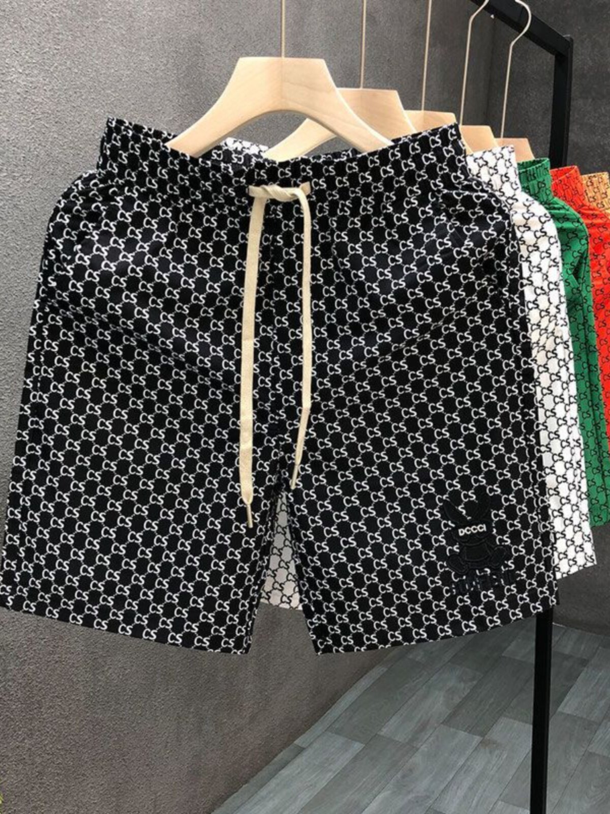 고품질 문자 인쇄 반바지 남성 여름 얇은 5부 바지 2024 새로운 남성 고급 유럽 중간 길이 바지