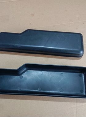 适配金杯小海狮货车T30T32T52T50T30ST32S后尾灯后转向灯小盖盖板