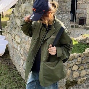 高品质军绿色四兜轻便小立领风衣外套 4200春款 iamstudio 毒家款