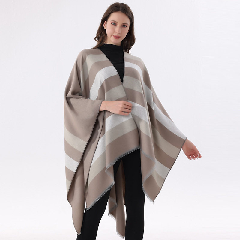 Plaindoublesidedcapedraped