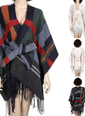 Crisp waistband with slimming lines and warm split shawl wi