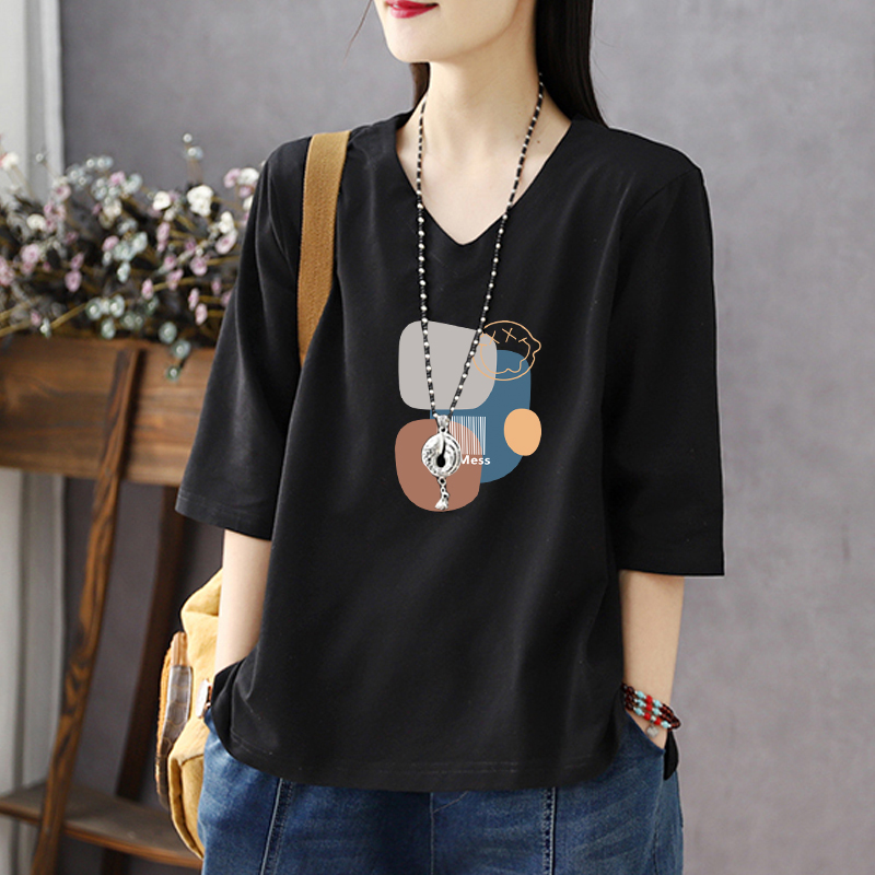 纯棉短袖t恤女夏季圆V领大码宽松显瘦时尚洋气几何印花打底衫上衣