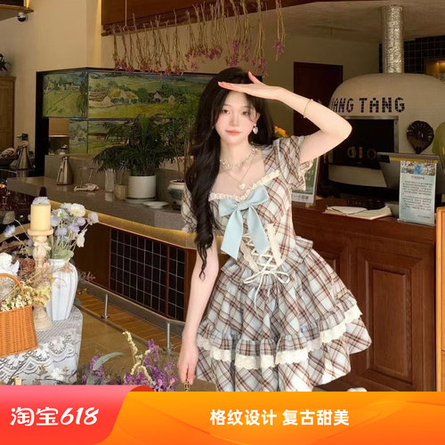 复古甜美减龄收腰方囗领公主裙