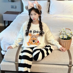 法国Uamtor女童秋冬装法兰绒2025新款洋气亲子装加厚珊瑚绒家居服