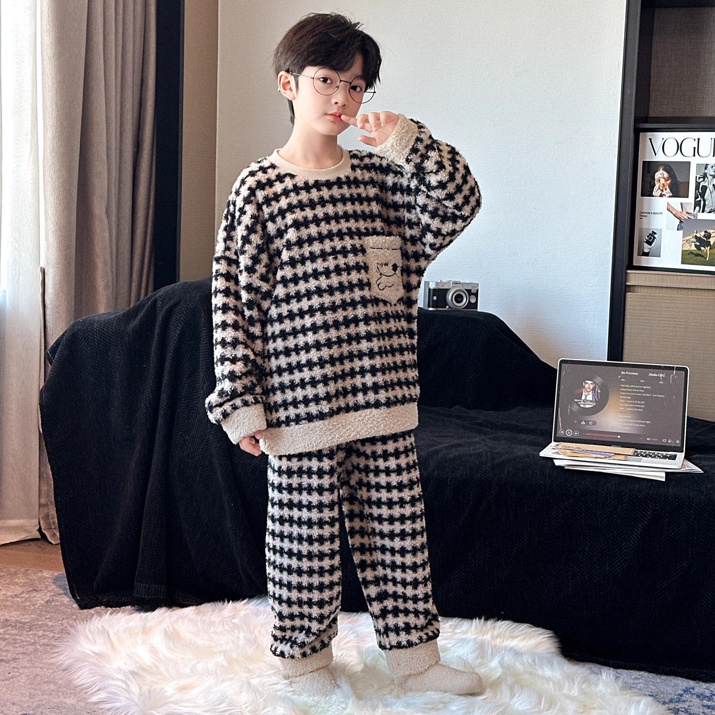 英国DHWA男童冬季保暖睡衣2025新款初中生半边绒家居服法兰绒套装